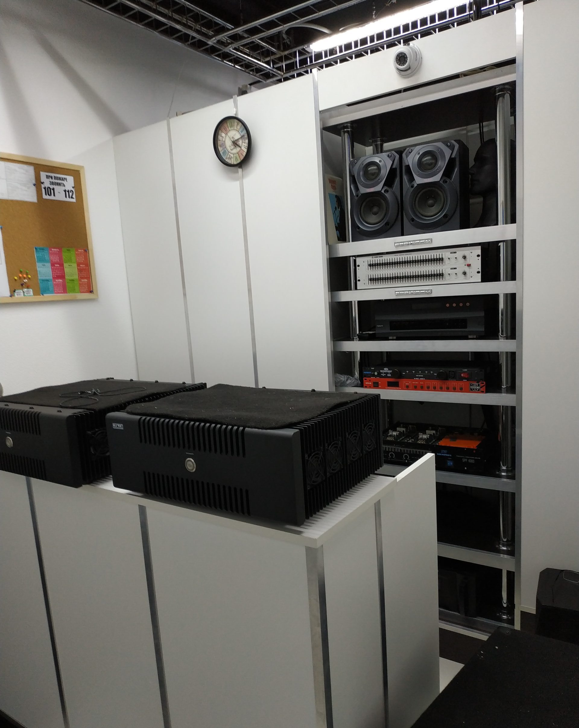 Ремонт звукового, светового, сценического оборудования в Краснодаре